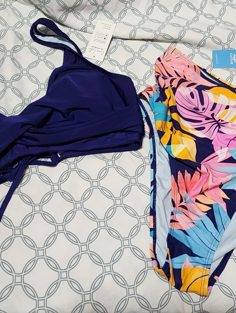 CUPSHE Bikini Set Navy Blue & Bloom Tropical, SZ Large NWT